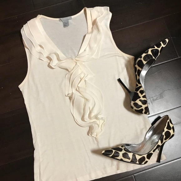 Tops - Cream sleeveless ruffle blouse shirt medium